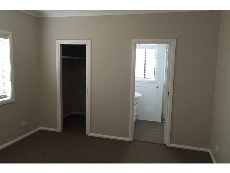 18A Barellan Avenue, Dapto NSW 2530
