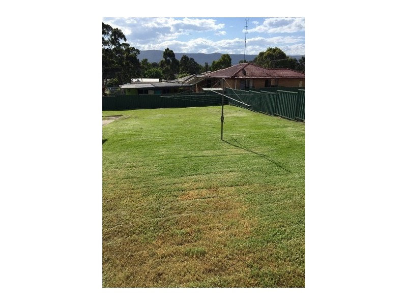 24 Compton Street, Dapto NSW 2530