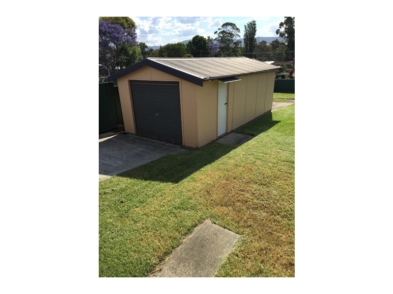 24 Compton Street, Dapto NSW 2530