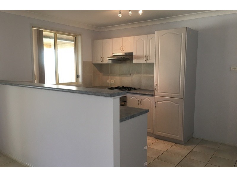 25 Melrose Way, Horsley NSW 2530