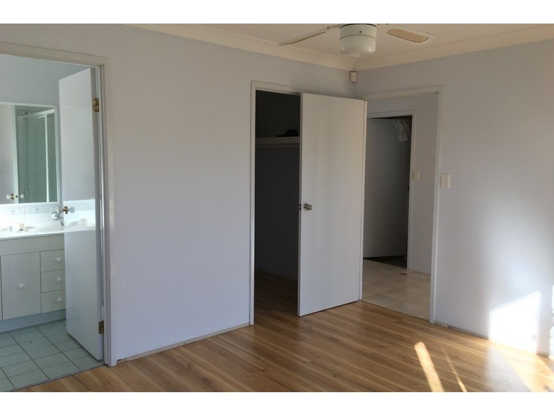 25 Melrose Way, Horsley NSW 2530