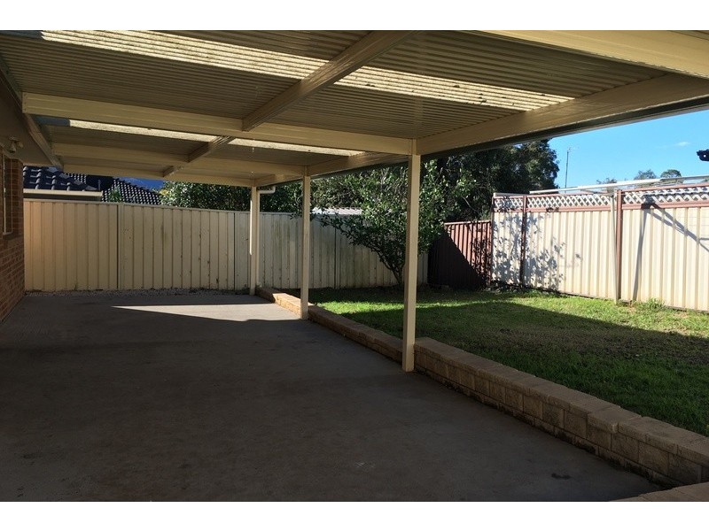 25 Melrose Way, Horsley NSW 2530