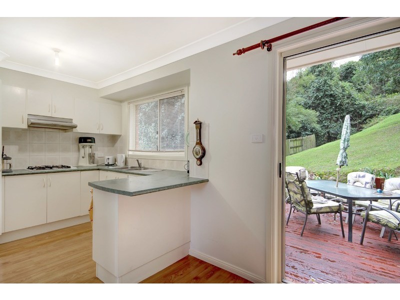 38 Sandalwood Road, Farmborough Heights NSW 2526