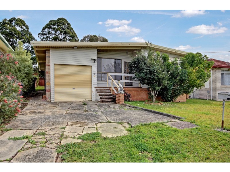 6 Devon Road, Dapto NSW 2530