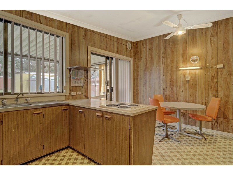 6 Devon Road, Dapto NSW 2530