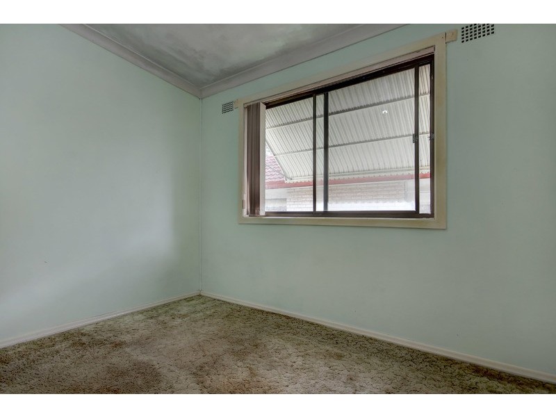 6 Devon Road, Dapto NSW 2530