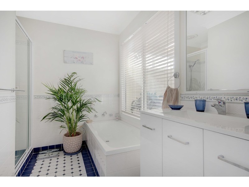 36 Ashmore Crescent, Kanahooka NSW 2530