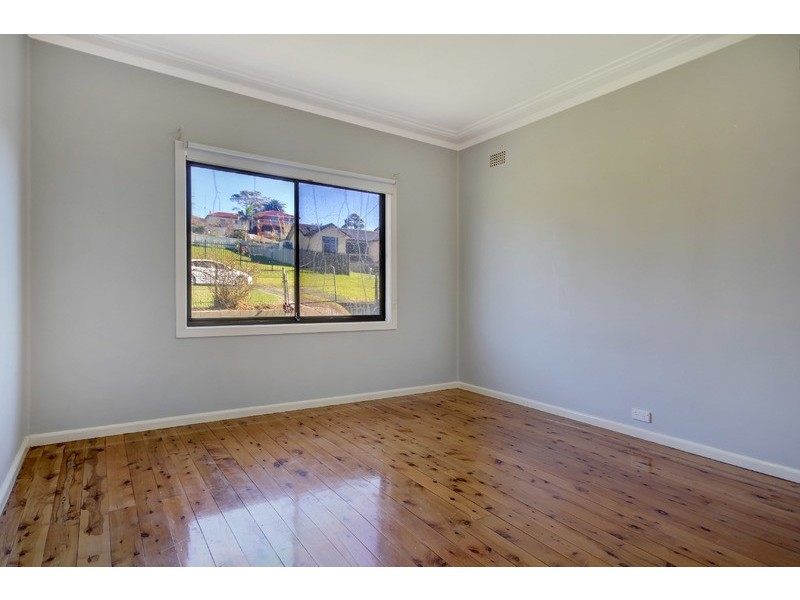 89 Denise Street, Lake Heights NSW 2502