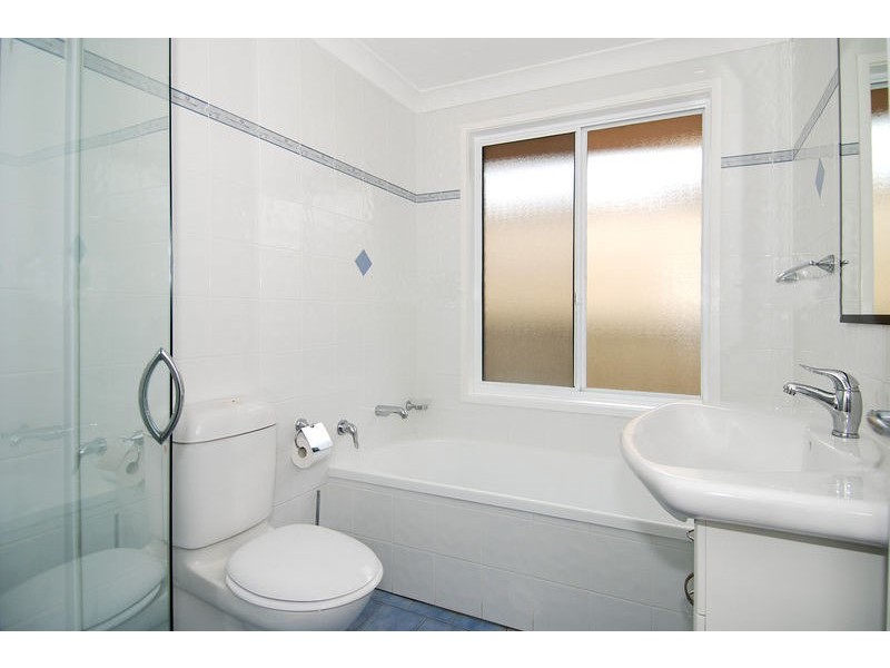 4 Rosewall Place, Berkeley NSW 2506