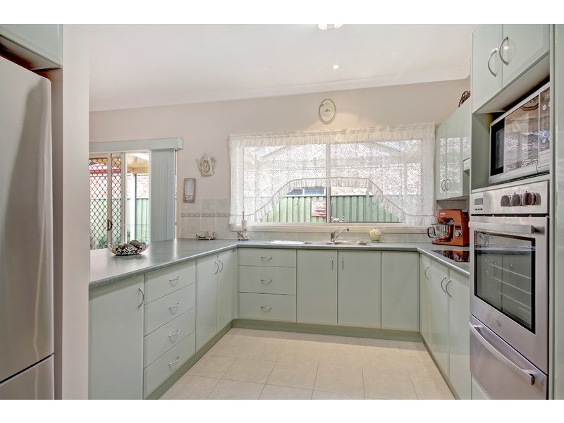 20 Delmont Place, Kanahooka NSW 2530