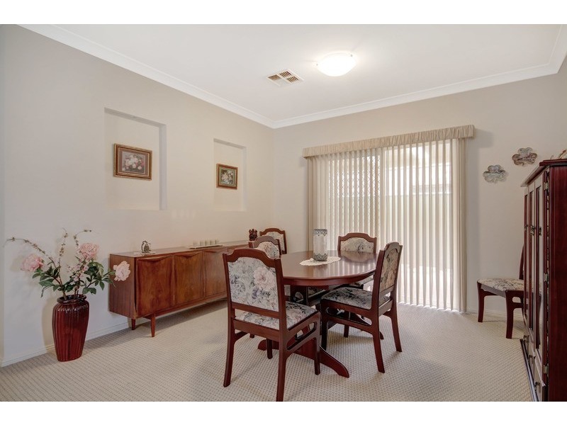 20 Delmont Place, Kanahooka NSW 2530