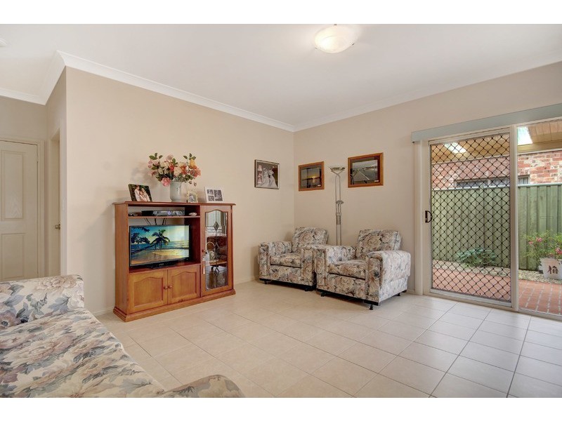 20 Delmont Place, Kanahooka NSW 2530
