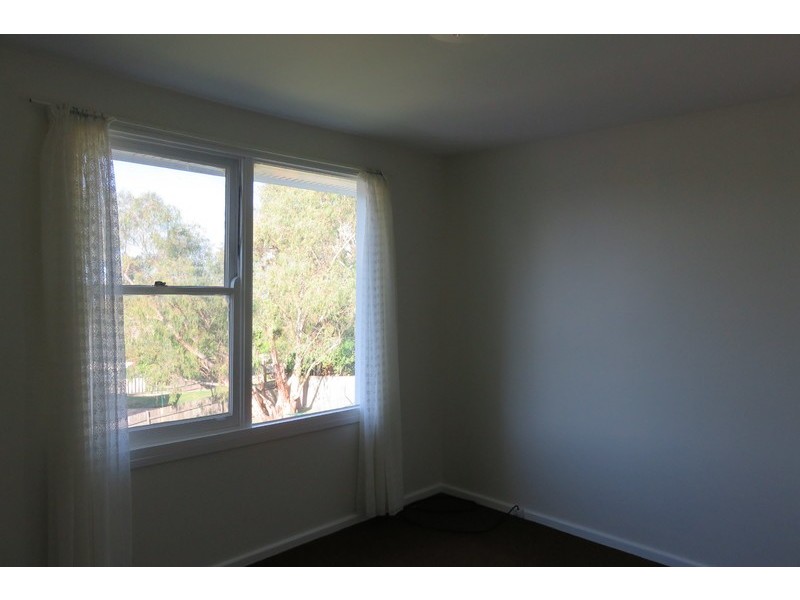 26 Wybalena Avenue, Koonawarra NSW 2530