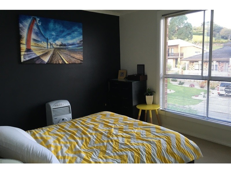 2 Earl Court, Berkeley NSW 2506