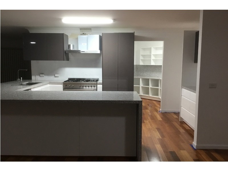 18 Melrose Way, Horsley NSW 2530