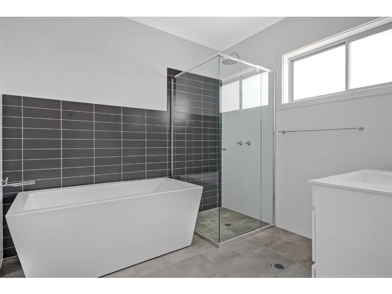 20 Mary Davis Avenue, Koonawarra NSW 2530