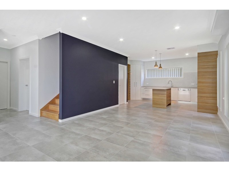 20 Mary Davis Avenue, Koonawarra NSW 2530