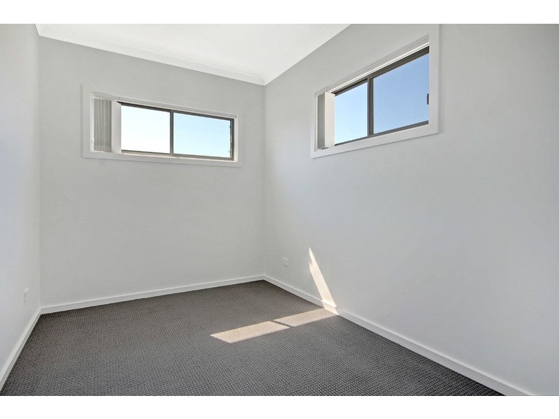 20 Mary Davis Avenue, Koonawarra NSW 2530