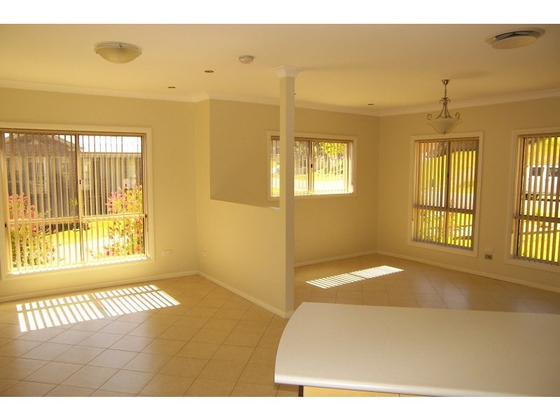 15 Rosemount Street, Dapto NSW 2530