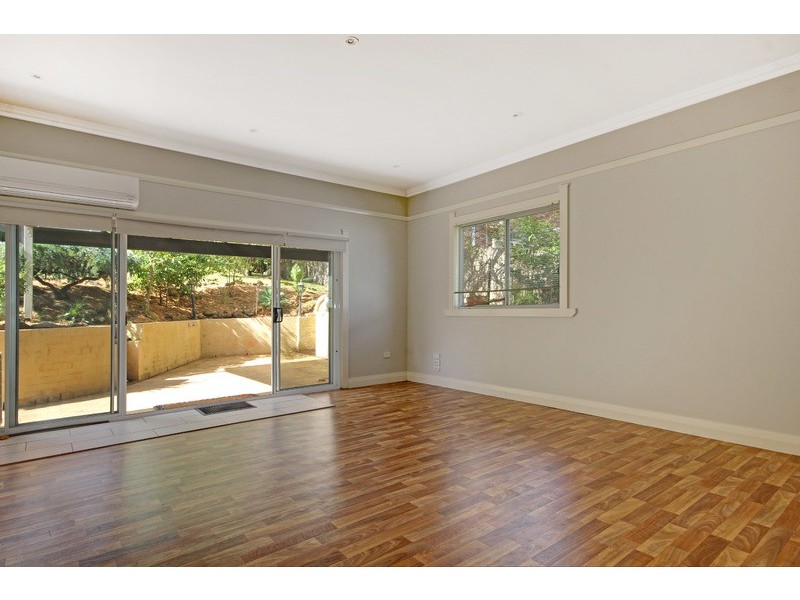 22 Robertson Street, Coniston NSW 2500
