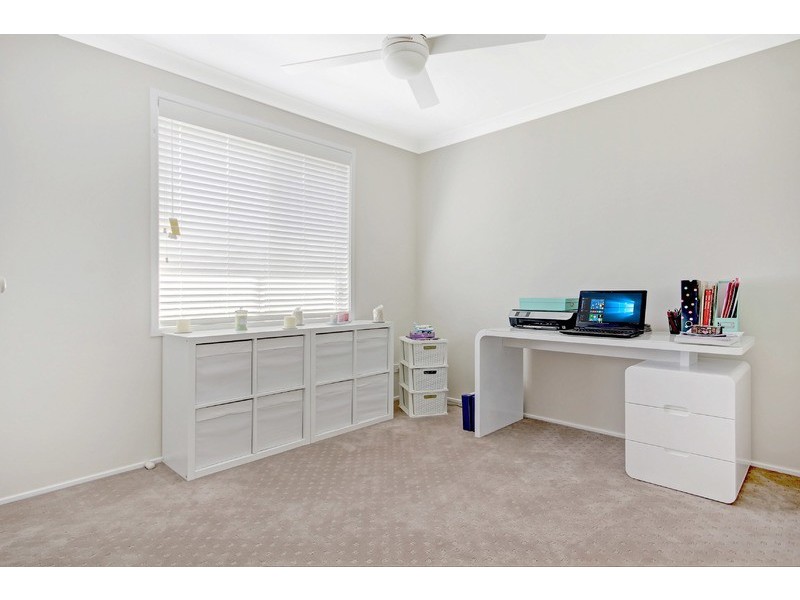 22 Glengarry Way, Horsley NSW 2530