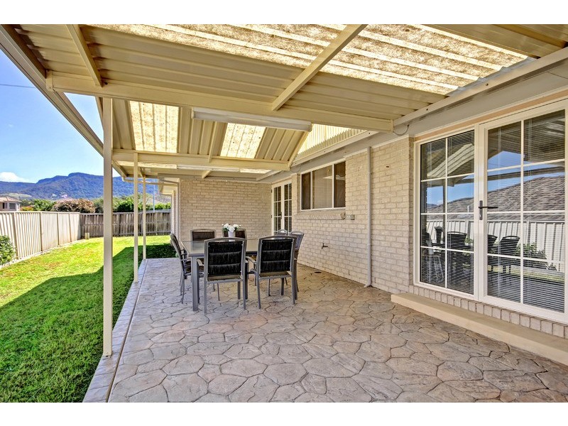 22 Glengarry Way, Horsley NSW 2530