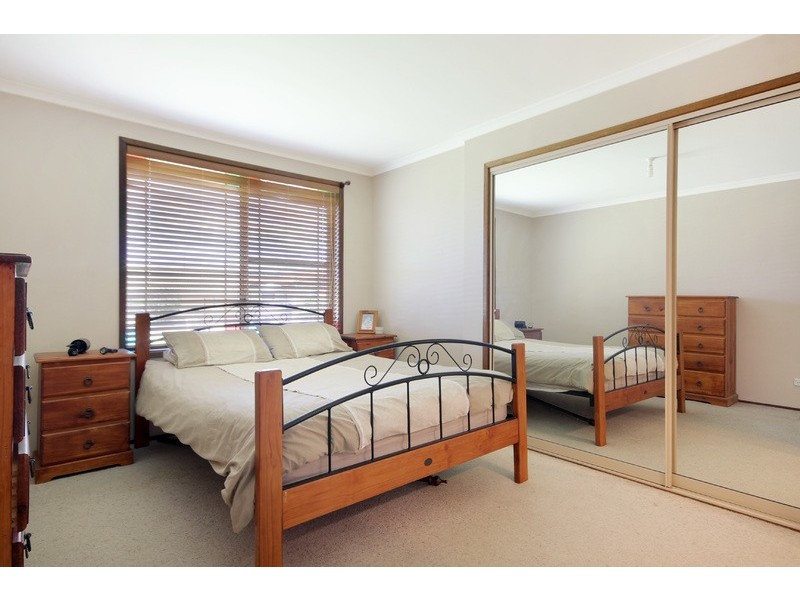 13 Macleay Place, Albion Park NSW 2527