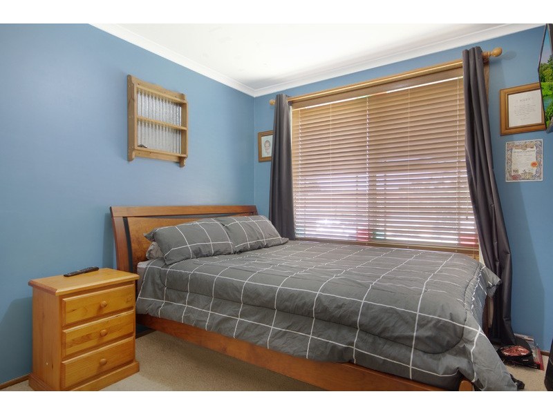 13 Macleay Place, Albion Park NSW 2527