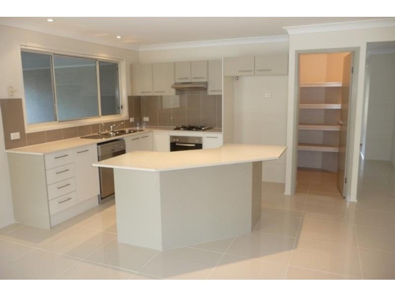 5 Greenpark Lane, Haywards Bay NSW 2530