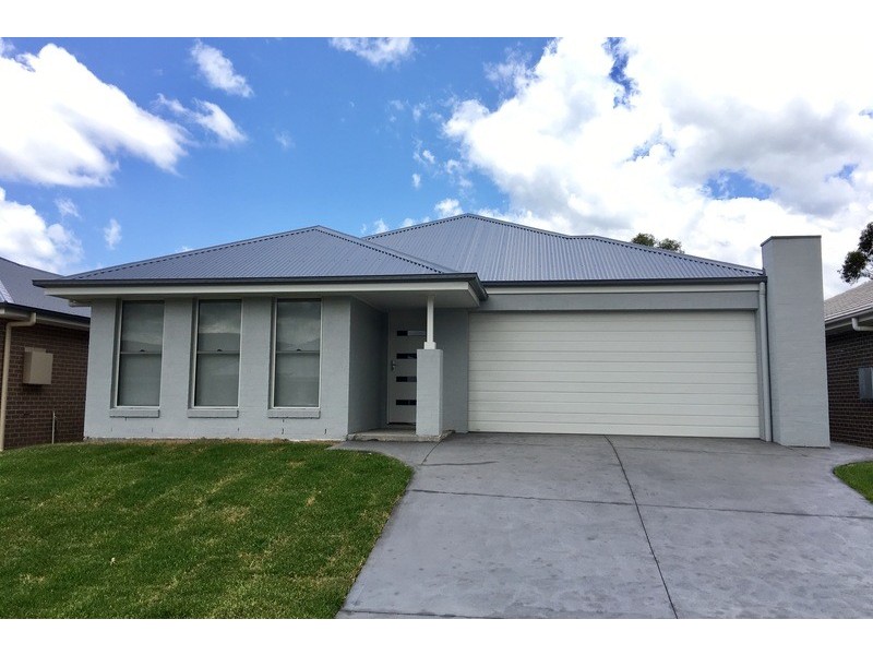 31 Alkira Circuit, Horsley NSW 2530