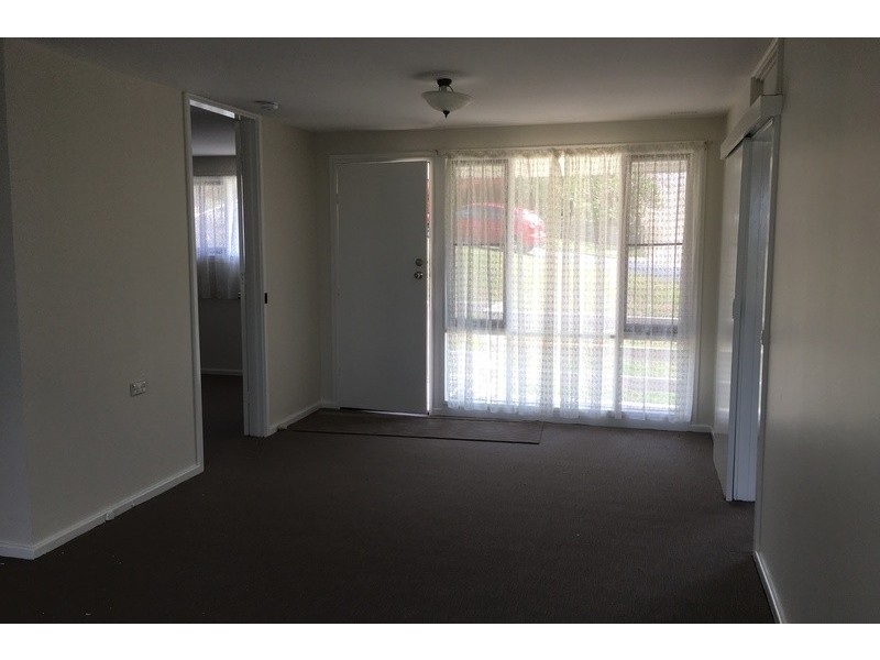 26 Wybalena Avenue, Koonawarra NSW 2530