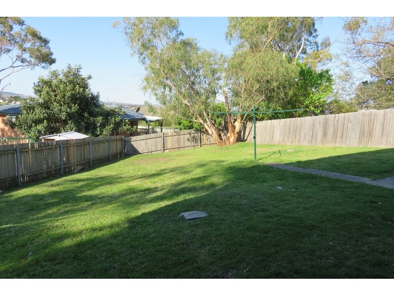 26 Wybalena Avenue, Koonawarra NSW 2530