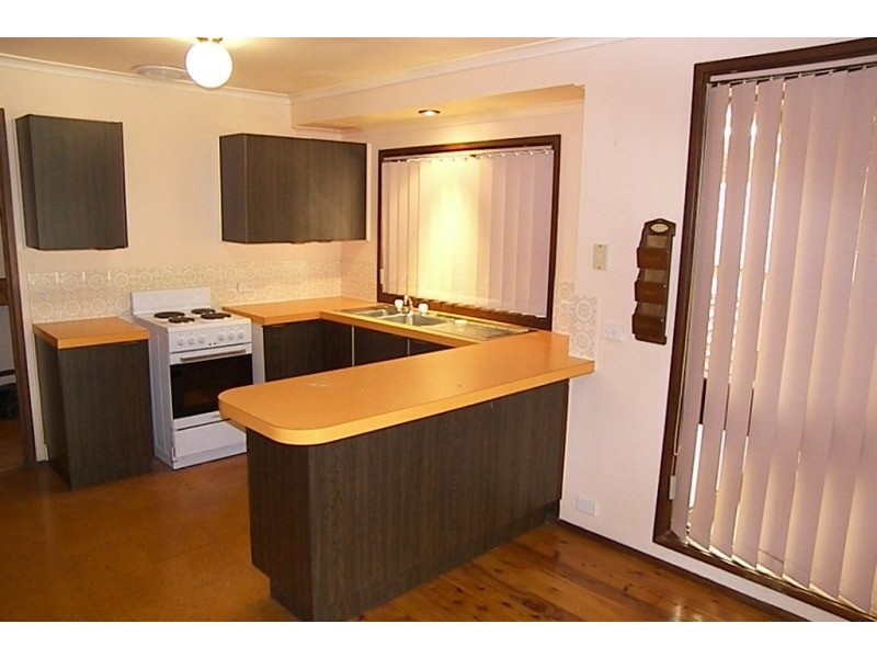 304 Farmborough Road, Farmborough Heights NSW 2526