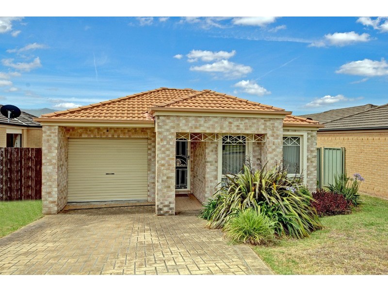 8 Eucalypt Way, Horsley NSW 2530