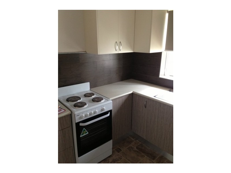 4/10 Peterborough Avenue, Lake Illawarra NSW 2528