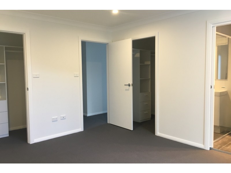 13A Woombye Close, Koonawarra NSW 2530