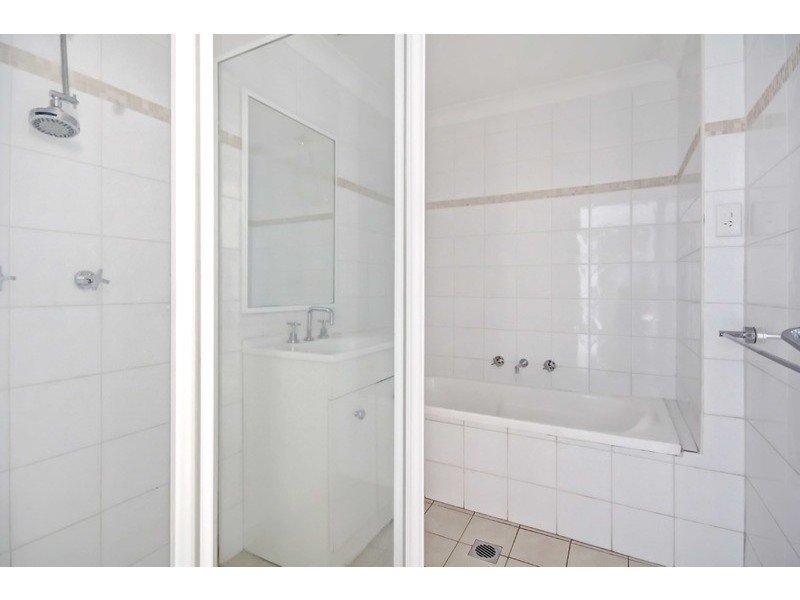 2/15 Hillview Avenue, Gwynneville NSW 2500