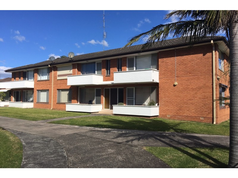 2/17 Prince Edward Drive, Brownsville NSW 2530