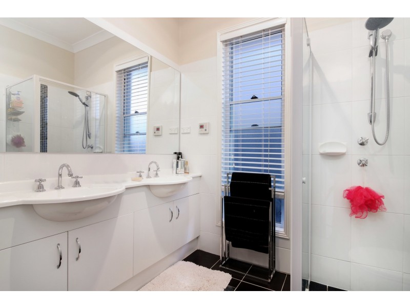 7  The Arches, Kanahooka NSW 2530