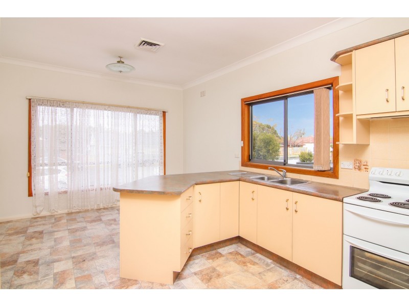 18 Kundle Street, Dapto NSW 2530