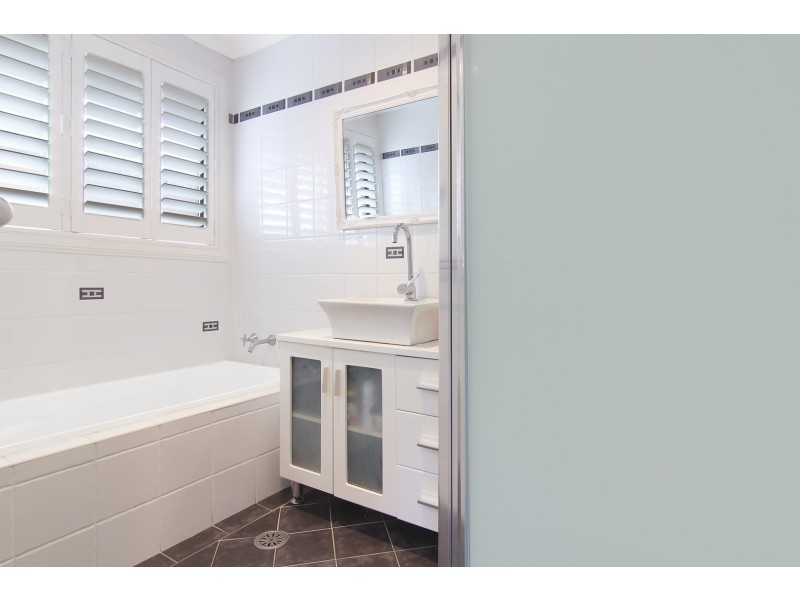 9 Wollonyuh Crescent, Horsley NSW 2530