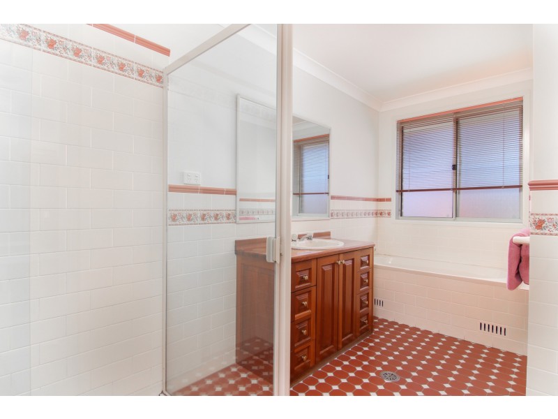 86 Sunnybank Crescent, Horsley NSW 2530