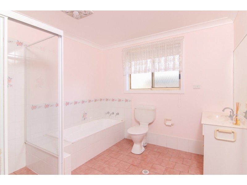 2/116 Avondale Road, Avondale NSW 2530