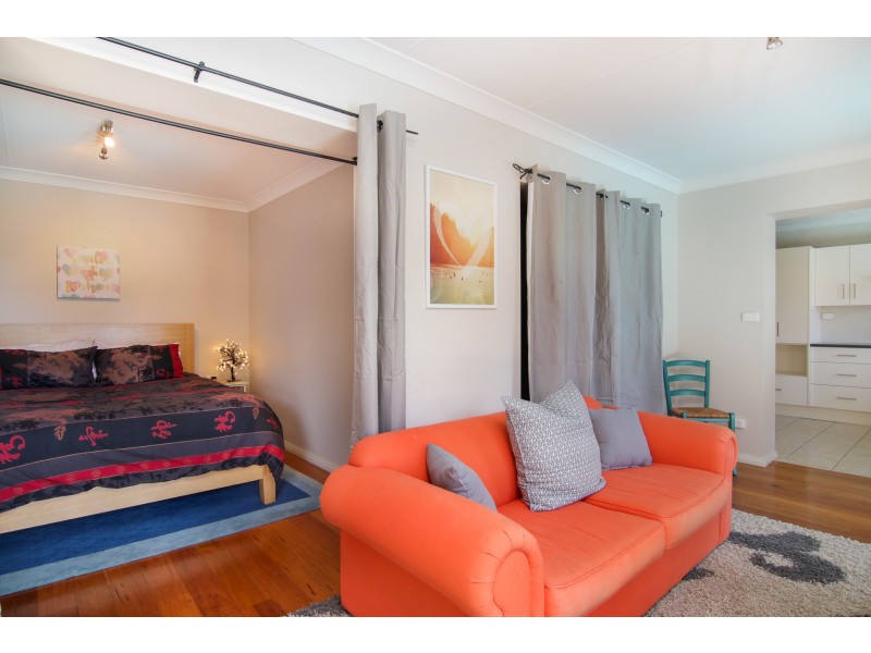 16 Galong Crescent, Koonawarra NSW 2530