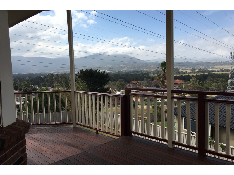 76 Tait Avenue, Kanahooka NSW 2530