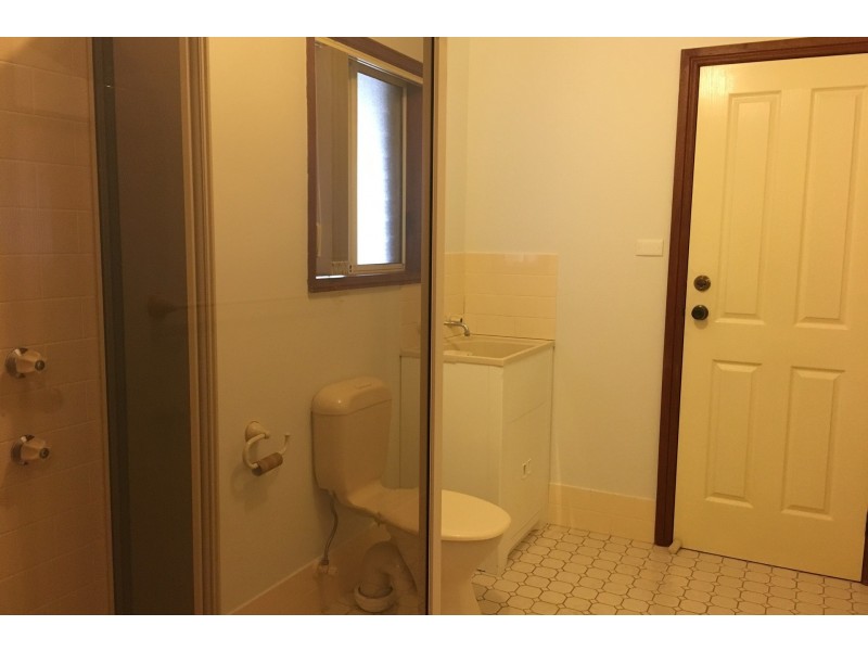 76 Tait Avenue, Kanahooka NSW 2530