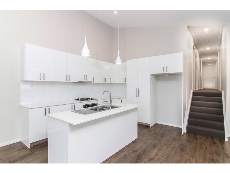 16B The Rise, Dapto NSW 2530