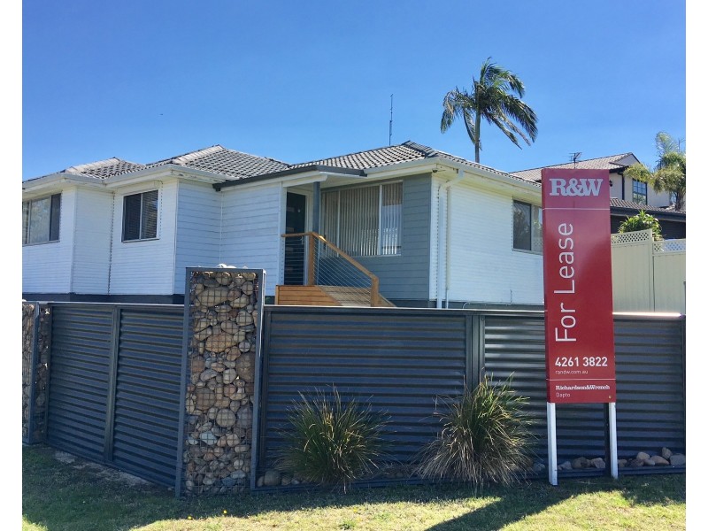 10 lakeside Drive, Kanahooka NSW 2530