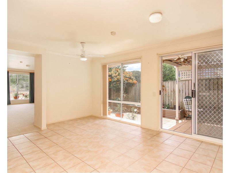 33 Glenwood Grove, Horsley NSW 2530