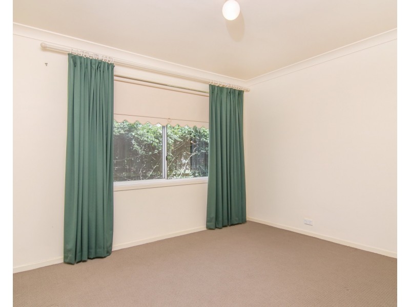 33 Glenwood Grove, Horsley NSW 2530